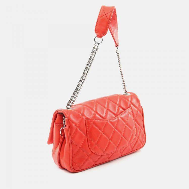 Pre Owned Chanel Matelasse Red Lambskin Shoulder Bag