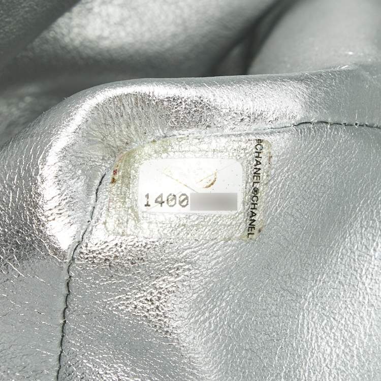 Pre Owned Chanel Silver Quilted Leather Maxi Classic Single Flap Bag