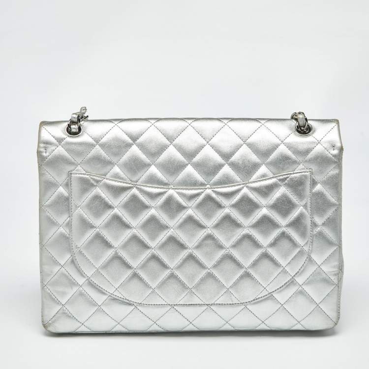 Pre Owned Chanel Silver Quilted Leather Maxi Classic Single Flap Bag