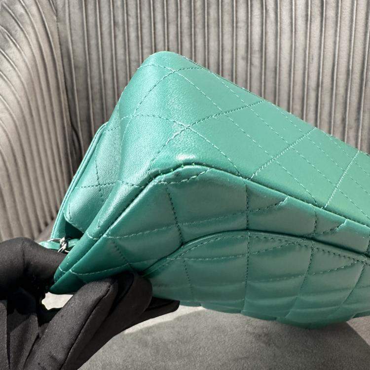 Pre Owned Chanel Classic Flap Mini Green Lambskin Leather Shoulder Bag
