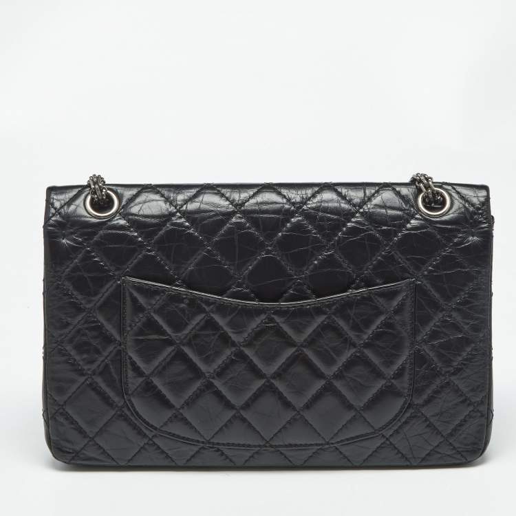 Pre Owned Chanel Black Quilted Aged Leather Classic 226 Reissue 2.55 Flap Bag
