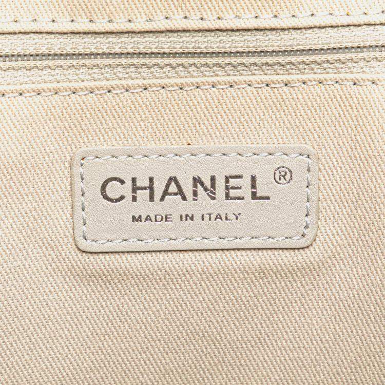 Pre Owned Chanel Blue Small Glazed Calfskin Deauville Tote