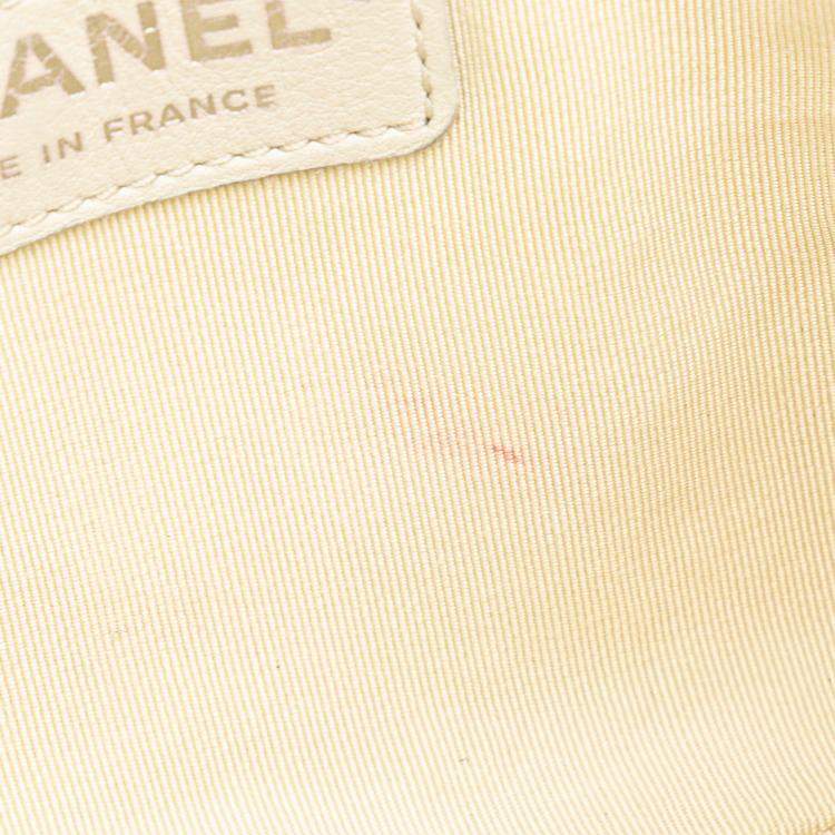 Pre Owned Chanel White Mini Quilted Lambskin and Metallic Trim Elementary Chic Flap