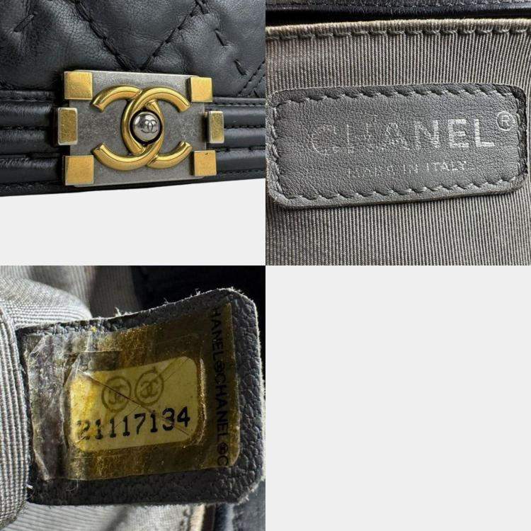 Pre Owned Chanel Boy Black Leather Shoulder Bag