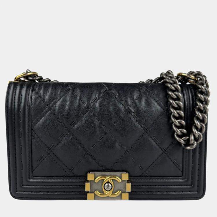 Pre Owned Chanel Boy Black Leather Shoulder Bag