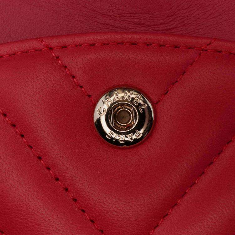Pre Owned Chanel Classic Double Flap Medium Chevron Lambskin Shoulder Bag