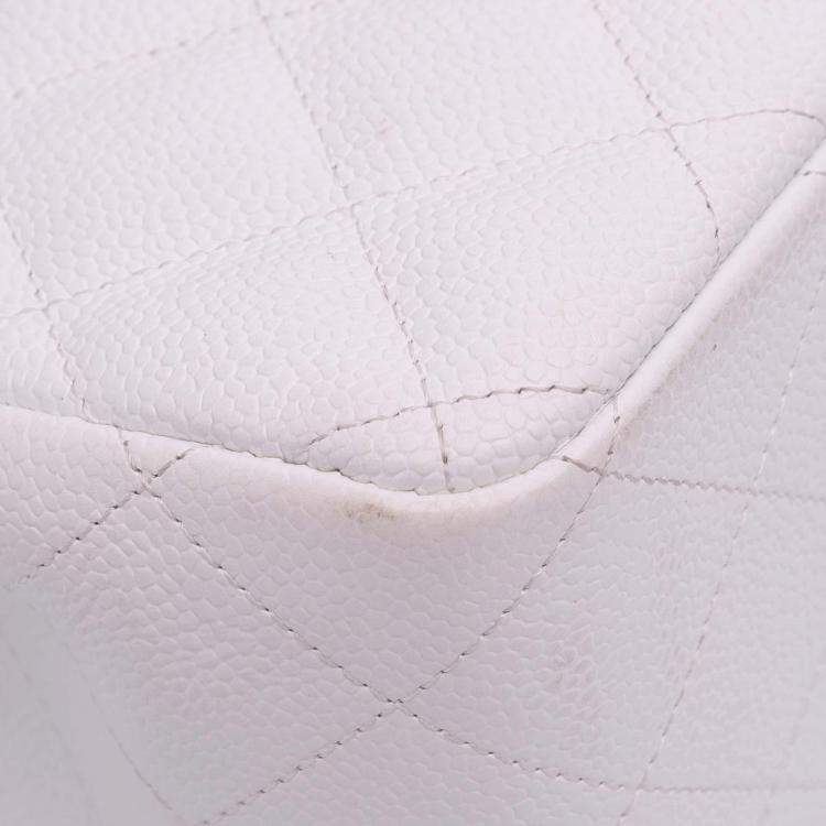 Pre Owned Chanel White Jumbo Classic Caviar Double Flap