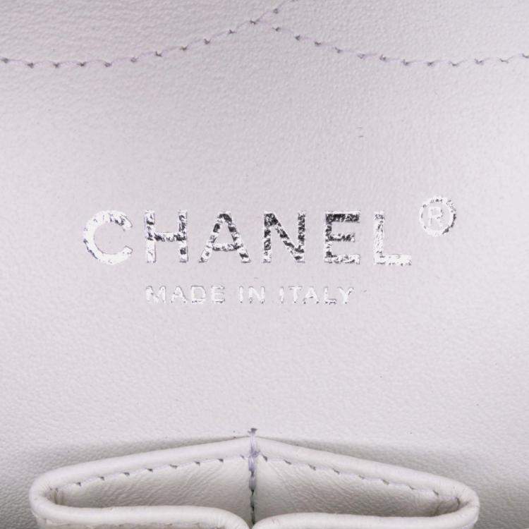 Pre Owned Chanel White Jumbo Classic Caviar Double Flap