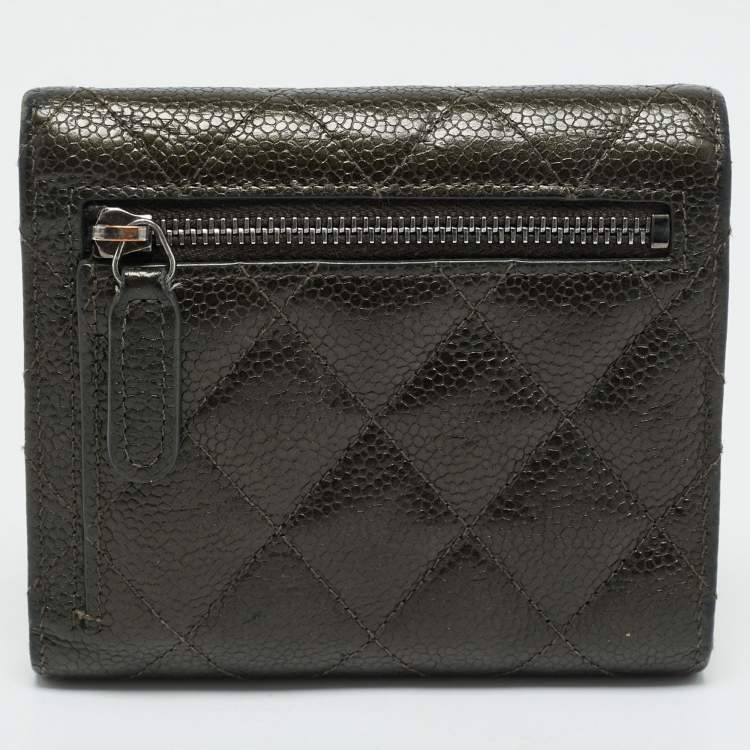 Pre Owned Chanel Olive Green Quilted Caviar Leather Classic Trifold Wallet