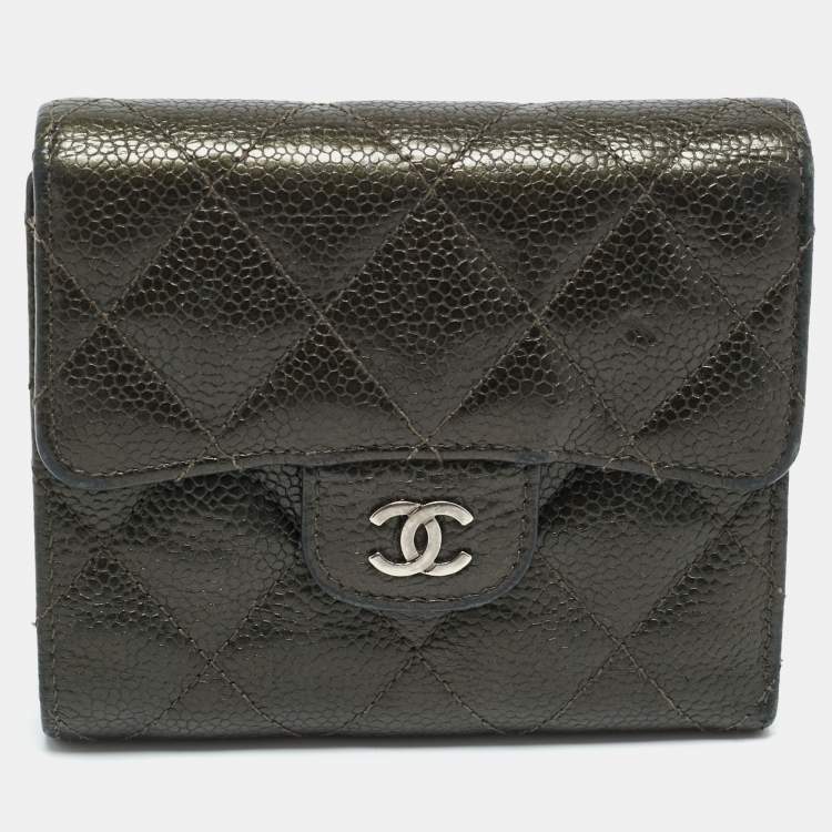 Pre Owned Chanel Olive Green Quilted Caviar Leather Classic Trifold Wallet