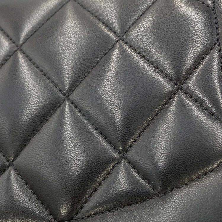 Pre Owned Chanel Diana Matelasse Black Lambskin Chain Shoulder Bag