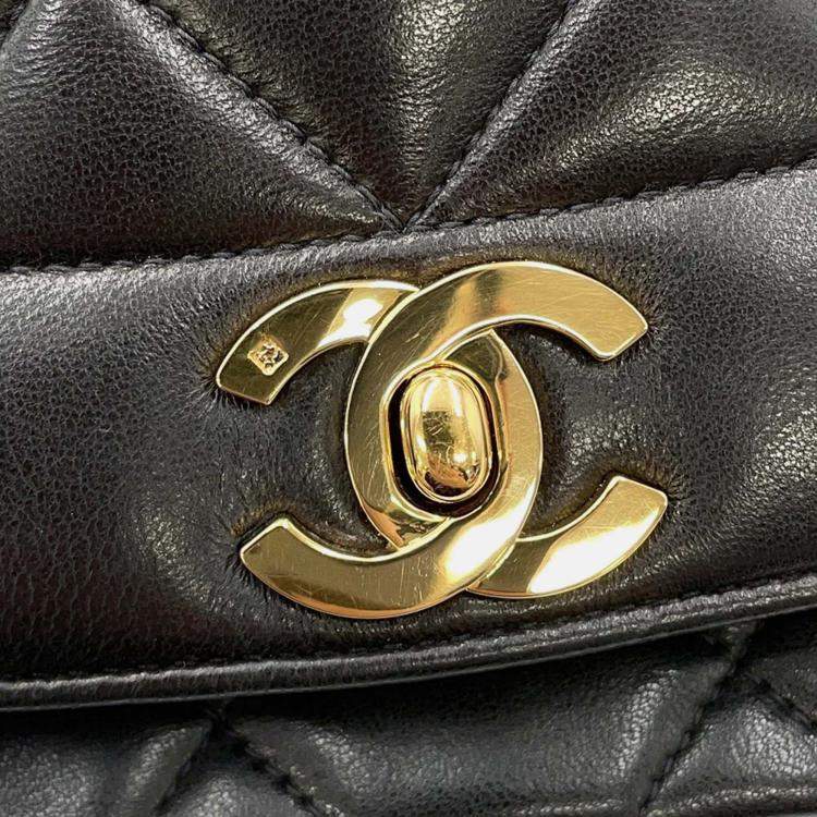 Pre Owned Chanel Diana Matelasse Black Lambskin Chain Shoulder Bag