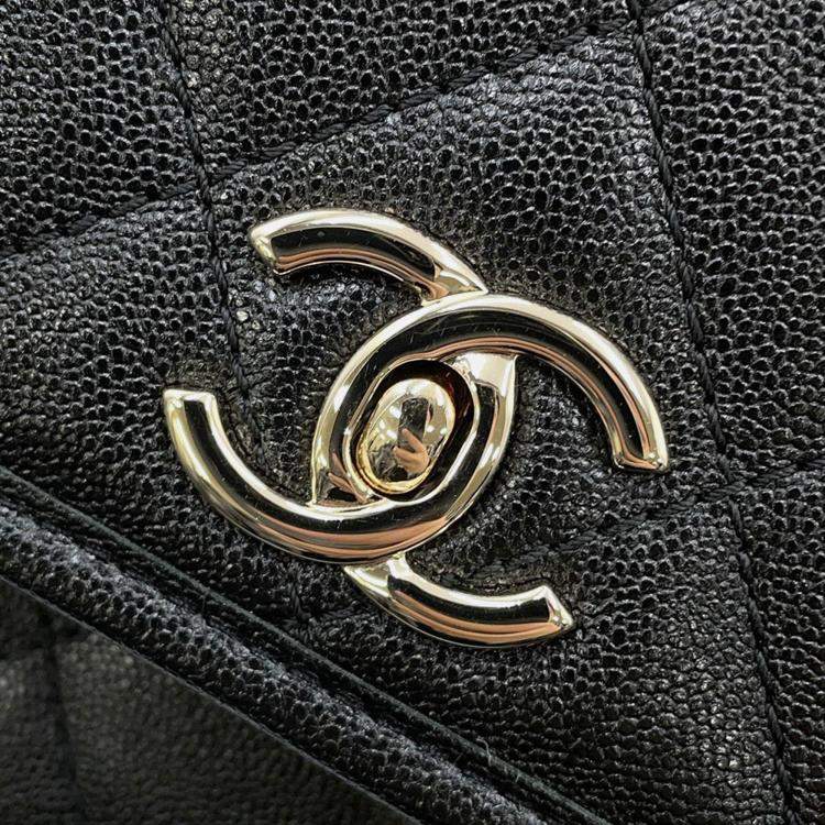 Pre Owned Chanel Matelasse Small Black Caviar Leather Messenger Bag