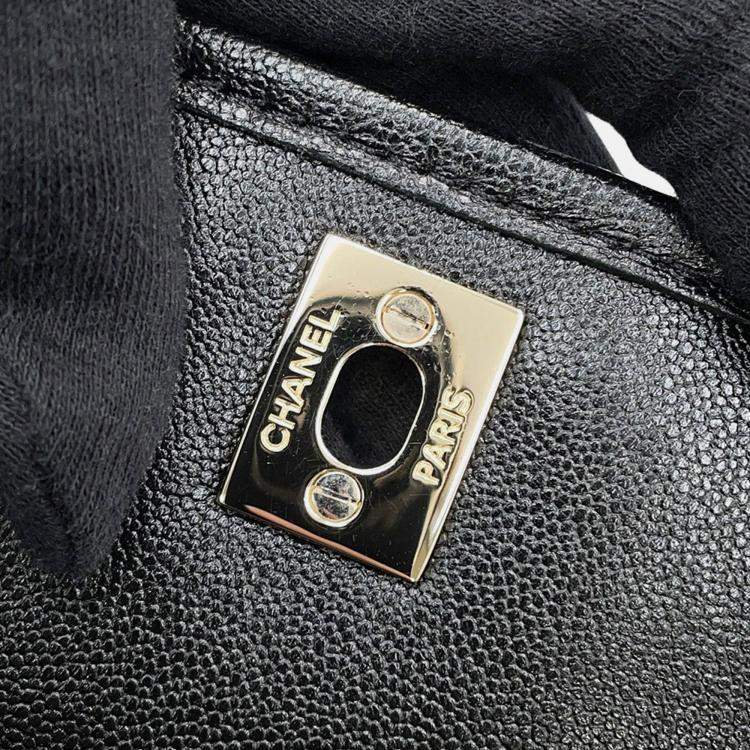 Pre Owned Chanel Matelasse Small Black Caviar Leather Messenger Bag
