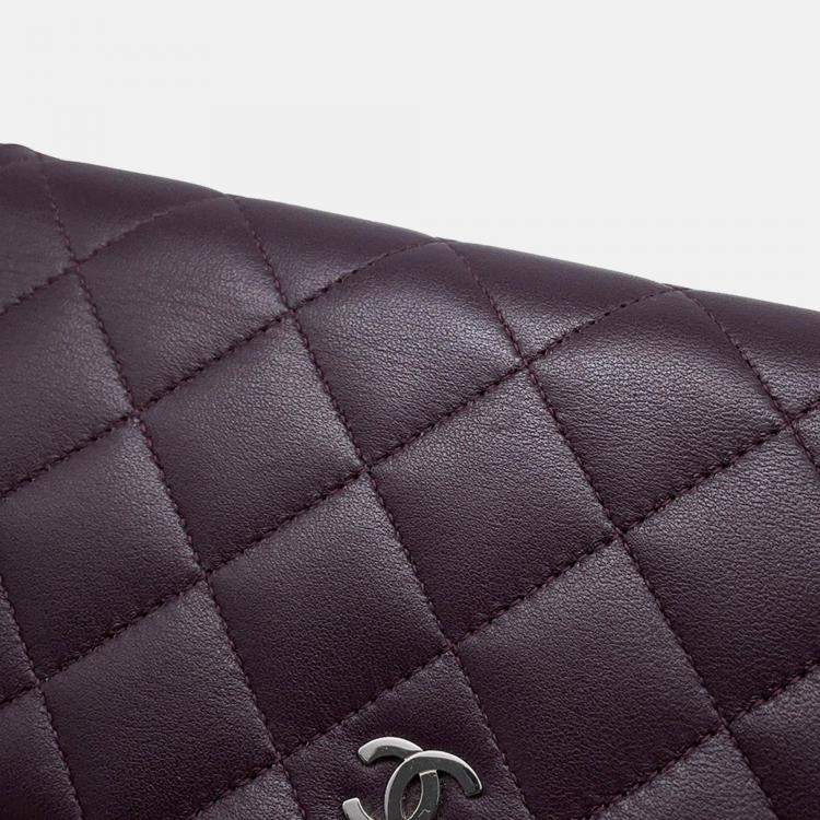 Pre Owned Chanel Matelasse Purple Lambskin Wallet On Chain 