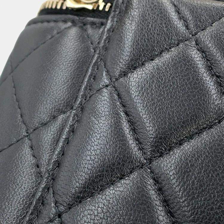 Pre Owned Chanel Matelasse Top Handle Black Lambskin Chain Vanity Bag