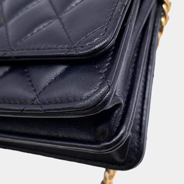 Pre Owned Chanel Matelasse Pearl Chain Mini Black Lambskin Chain Wallet