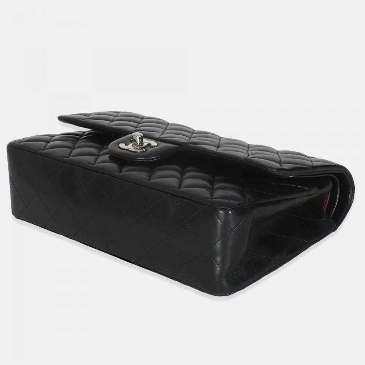 Pre Owned Chanel Black Quilted Lambskin Medium Classic Double Flap Bag
