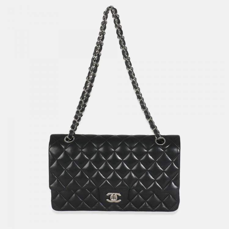 Pre Owned Chanel Black Quilted Lambskin Medium Classic Double Flap Bag