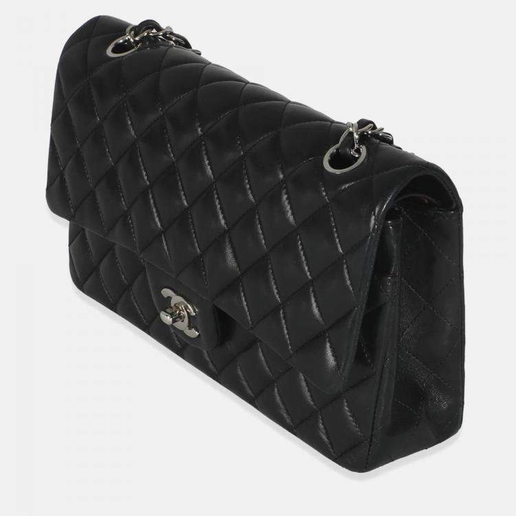 Pre Owned Chanel Black Quilted Lambskin Medium Classic Double Flap Bag