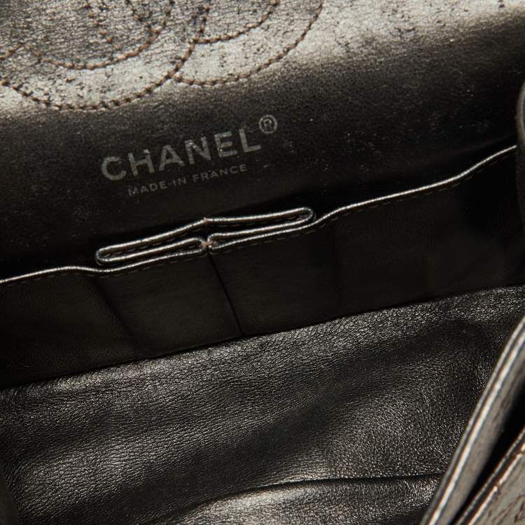 Pre Owned Chanel Metallic Quilted Leather Reissue 2.55 Reissue Mini Flap Bag