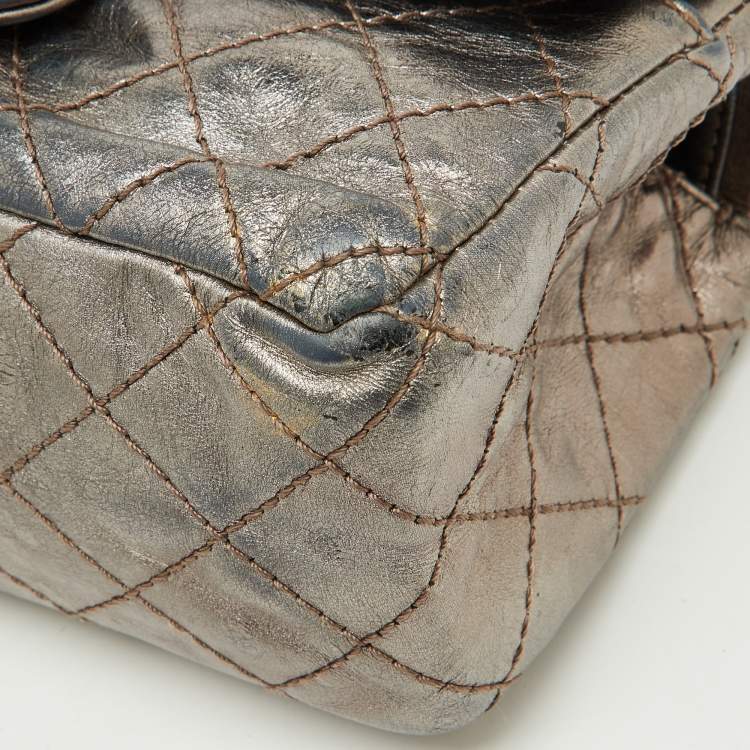 Pre Owned Chanel Metallic Quilted Leather Reissue 2.55 Reissue Mini Flap Bag
