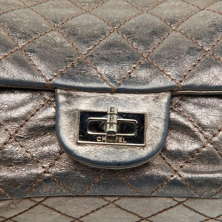 Pre Owned Chanel Metallic Quilted Leather Reissue 2.55 Reissue Mini Flap Bag