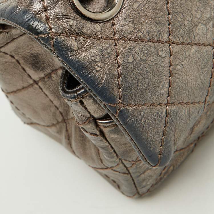 Pre Owned Chanel Metallic Quilted Leather Reissue 2.55 Reissue Mini Flap Bag