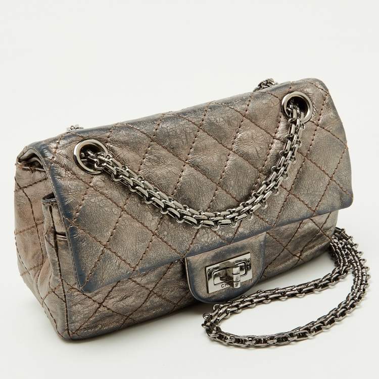 Pre Owned Chanel Metallic Quilted Leather Reissue 2.55 Reissue Mini Flap Bag