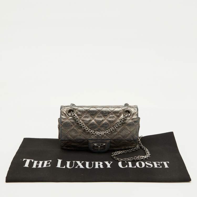 Pre Owned Chanel Metallic Quilted Leather Reissue 2.55 Reissue Mini Flap Bag