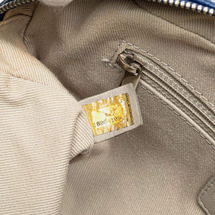 Pre Owned Chanel Blue Medium Quilted Caviar Easy Flap Bag
