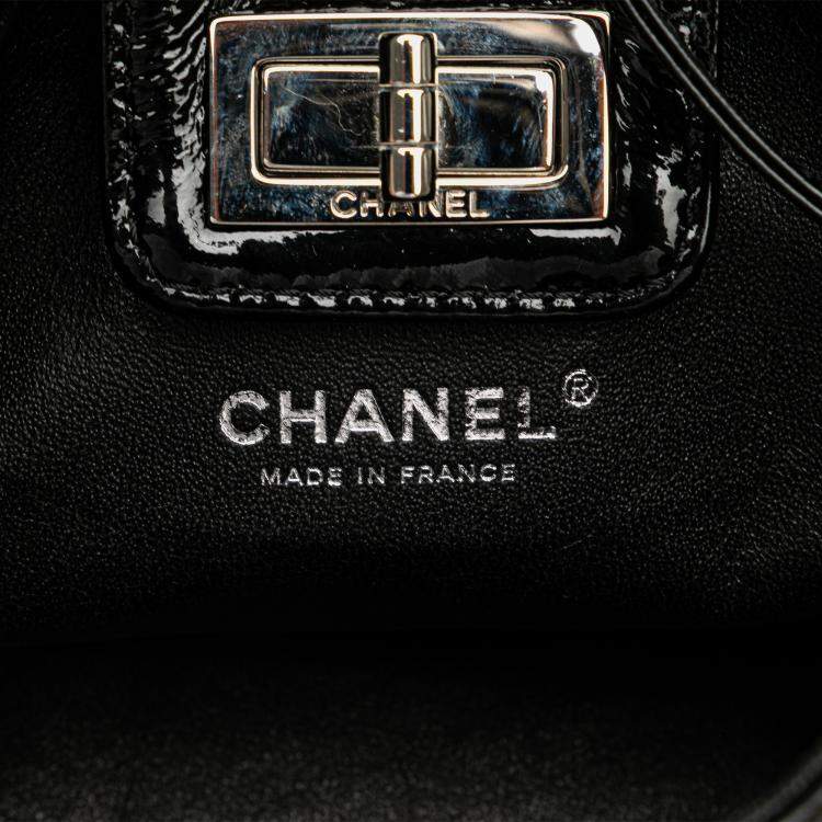 Pre Owned Chanel Black Patent Mademoiselle Lock Convertible Wrist Clutch