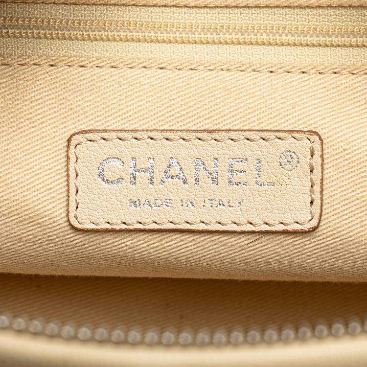 Pre Owned Chanel Beige Goatskin Square Stitch Essential Bowler