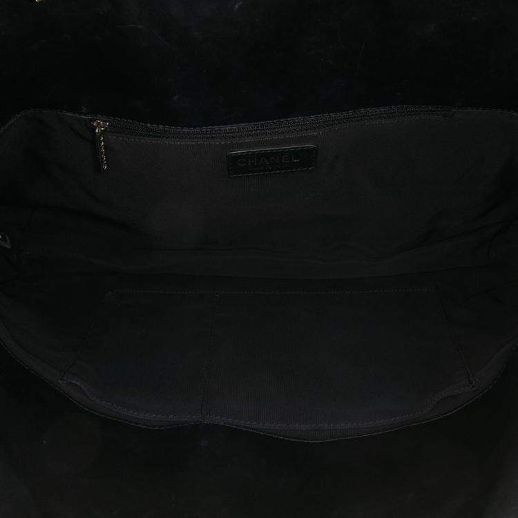 Pre Owned Chanel Black CC Quilted Lambskin Urban Delight Tote