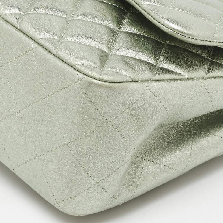 مملوكة مسبقًا Chanel Metallic Mint Green Quilted Leather Jumbo Classic Double Flap Bag