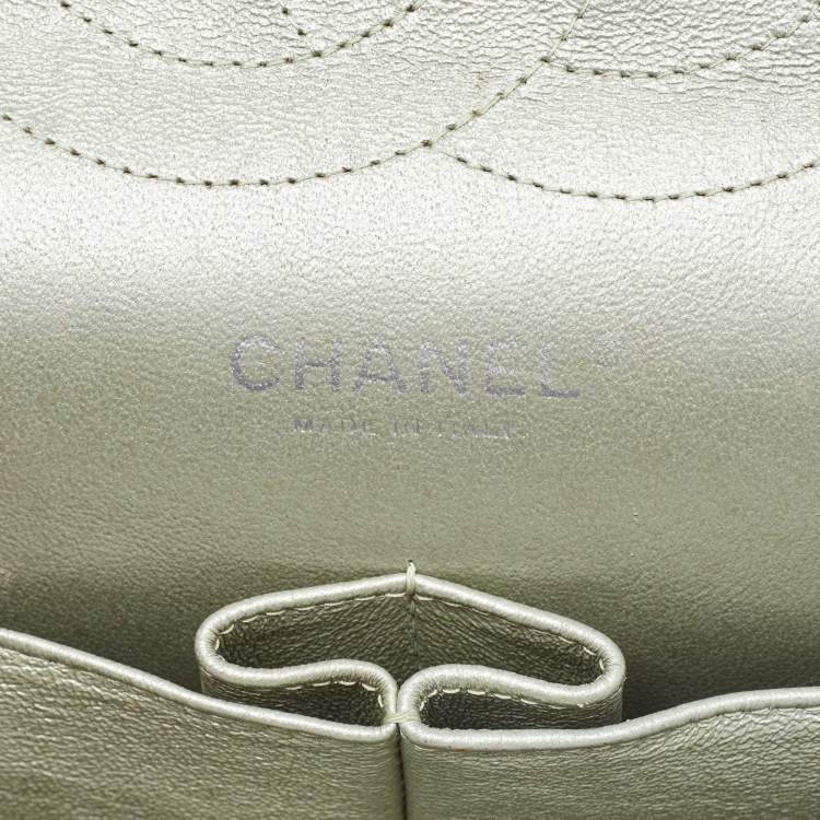 مملوكة مسبقًا Chanel Metallic Mint Green Quilted Leather Jumbo Classic Double Flap Bag