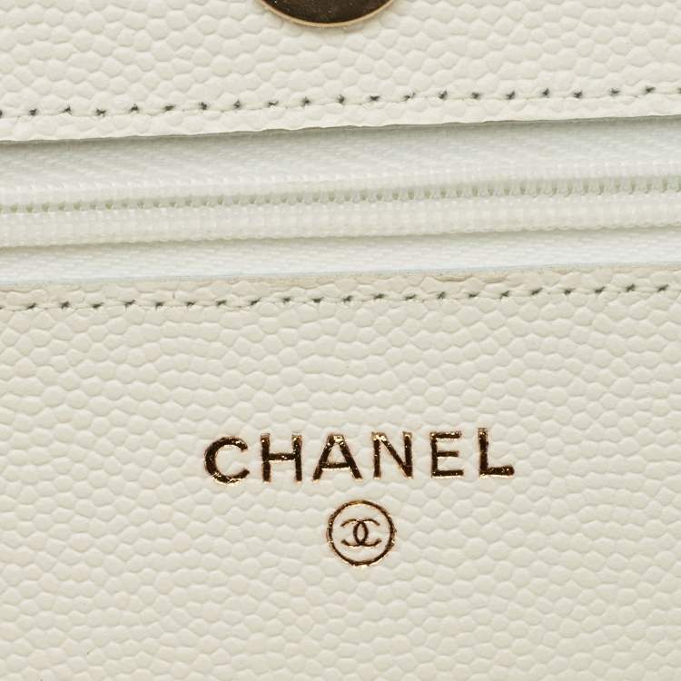 Pre Owned Chanel White Quilted Caviar Leather WOC Bag