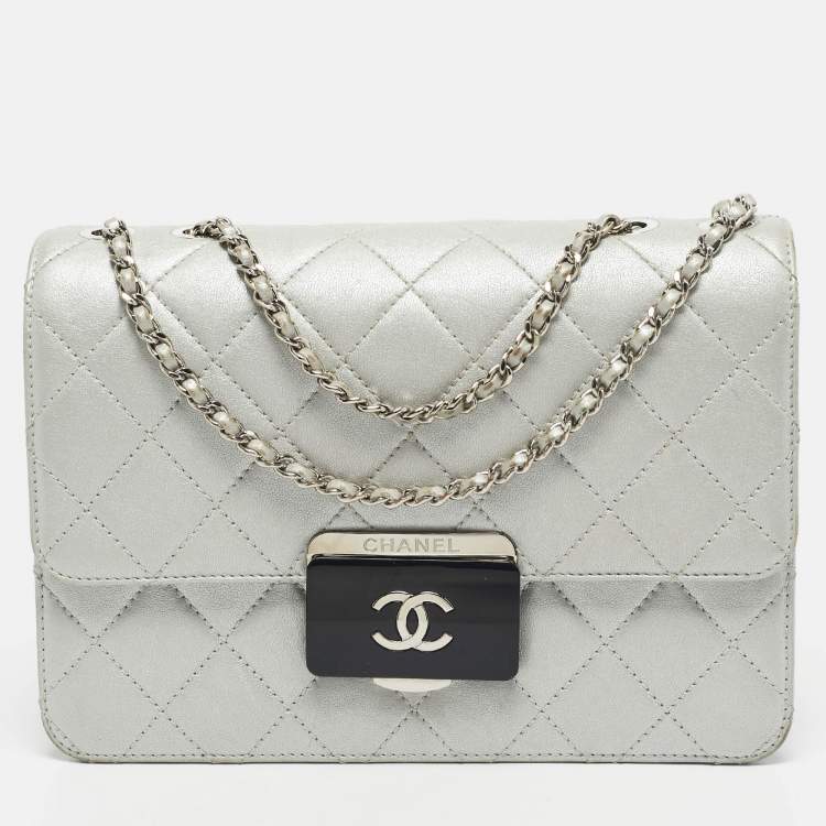 Pre Owned Chanel Silver Quilted Leather Beauty Lock Flap Bag