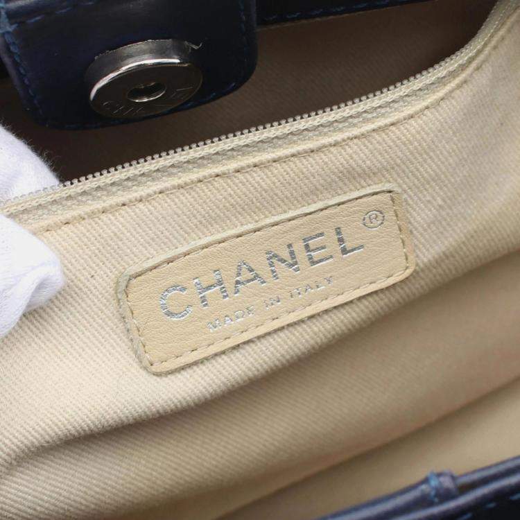 Pre Owned Chanel Ultra Stitch Navy Lambskin Tote Bag