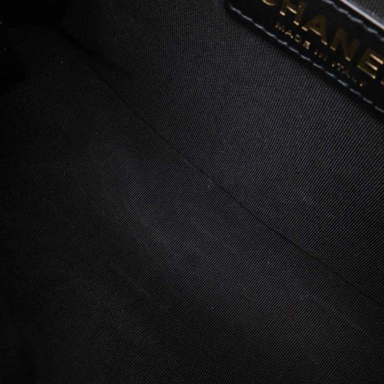 Pre Owned Chanel Entwined Chain Stitch Ivory Lambskin Camera Bag