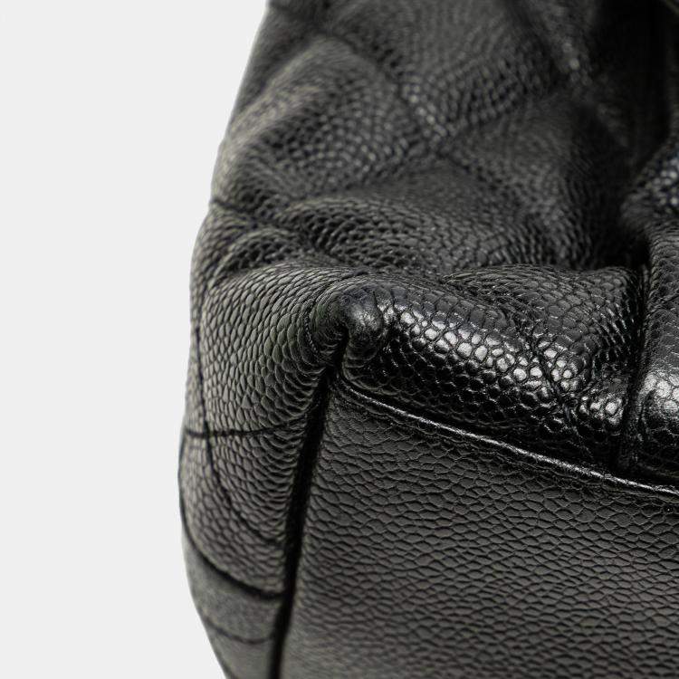 Pre Owned Chanel Black CC Quilted Caviar Front Pocket Shoulder Bag