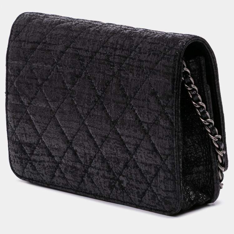 Pre Owned Chanel Black CC Quilted Crinkled Patent Wallet On Chain