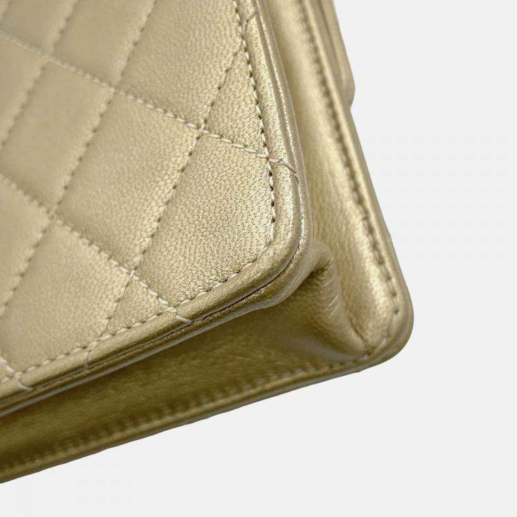 Pre Owned Chanel Matelasse Chain shoulder Bag Gold Leather