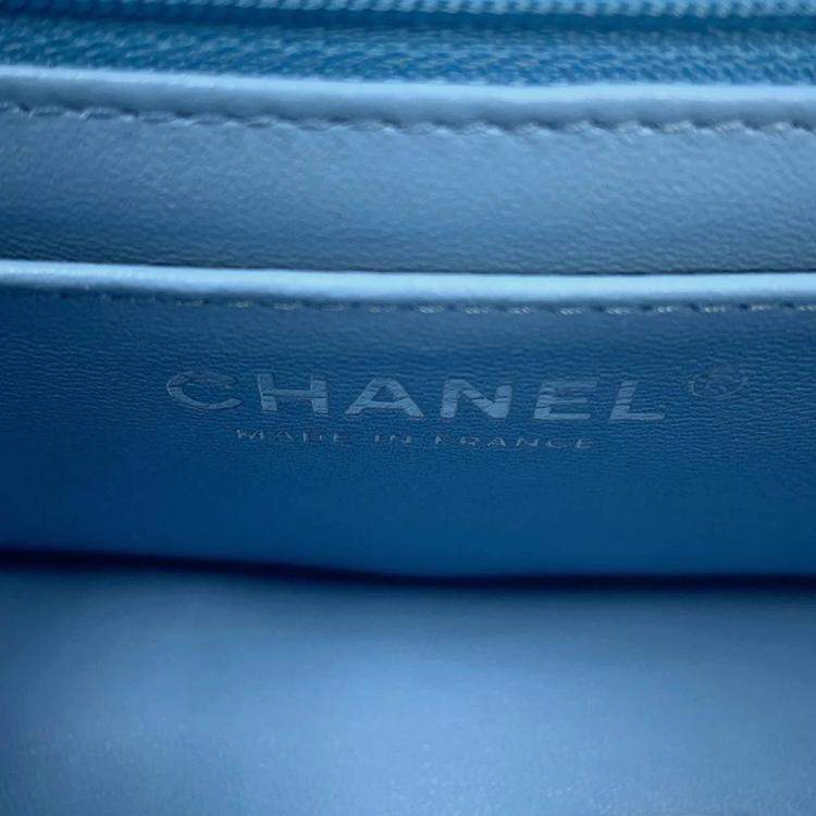 Pre Owned Chanel Mini Matelasse Chain shoulder Bag Blue Denim Size 20