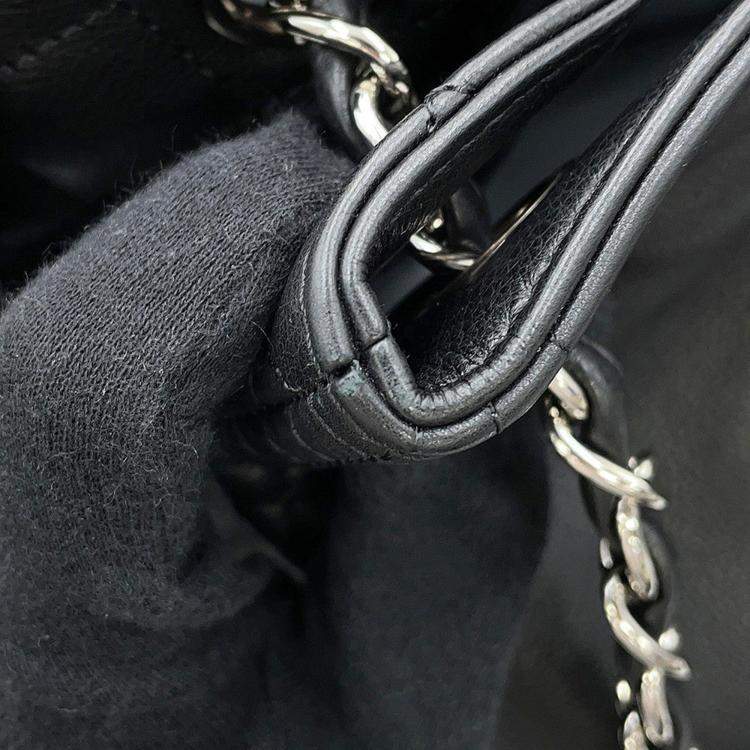 Pre Owned Chanel Cc Logo Matelasse Chain shoulder Tote Bag Black Lambskin