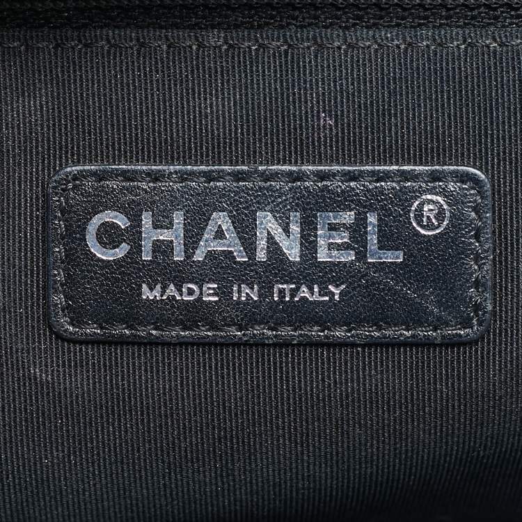Pre Owned Chanel Black/Beige Quilted Leather New Medium Boy Flap Bag