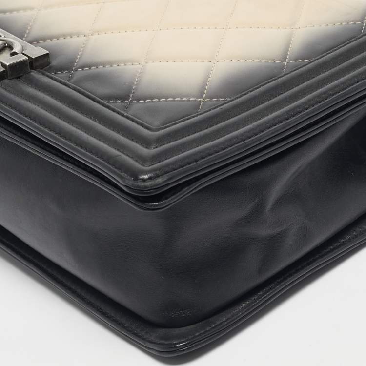Pre Owned Chanel Black/Beige Quilted Leather New Medium Boy Flap Bag