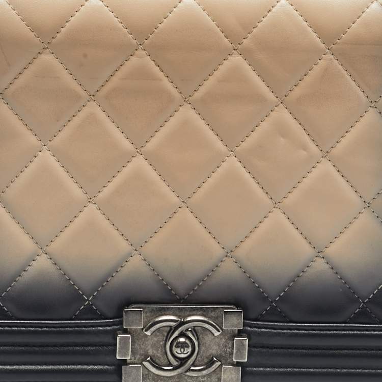 Pre Owned Chanel Black/Beige Quilted Leather New Medium Boy Flap Bag