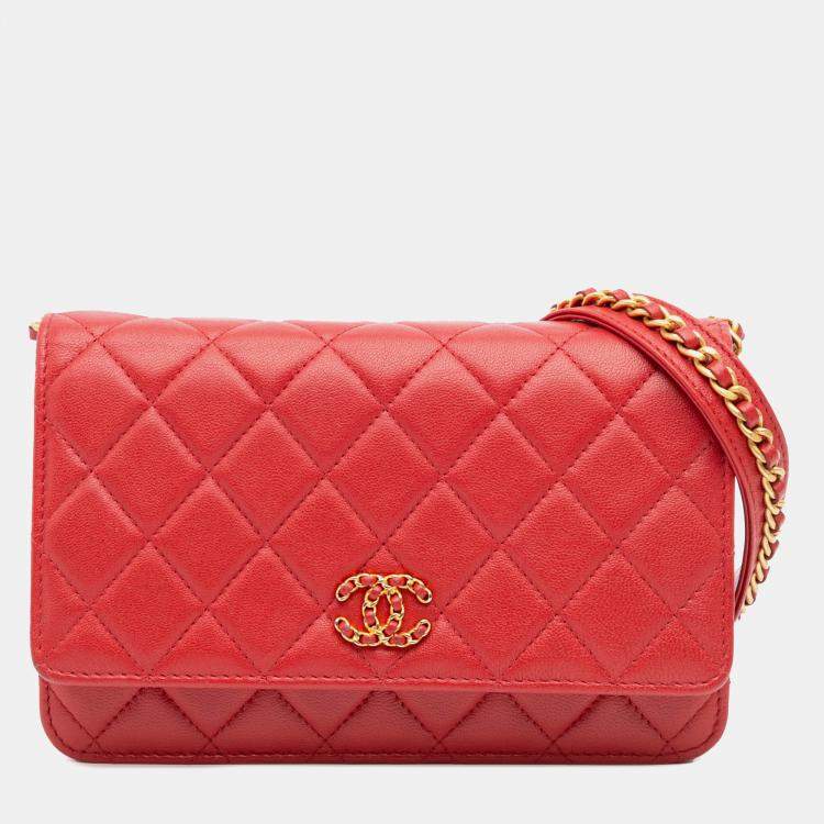 Pre Owned Chanel Red Quilted Lambskin 19 Wallet on Chain