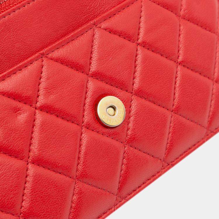 Pre Owned Chanel Red Quilted Lambskin 19 Wallet on Chain